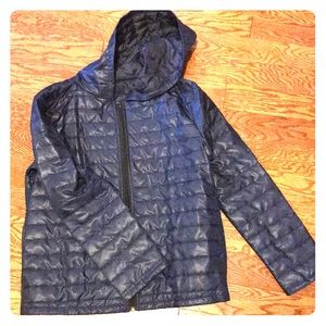 Navy puffer jacket